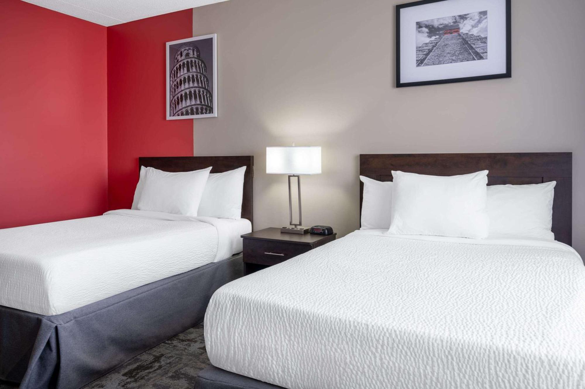 Ramada By Wyndham Thunder Bay Airlane Hotel Exteriér fotografie