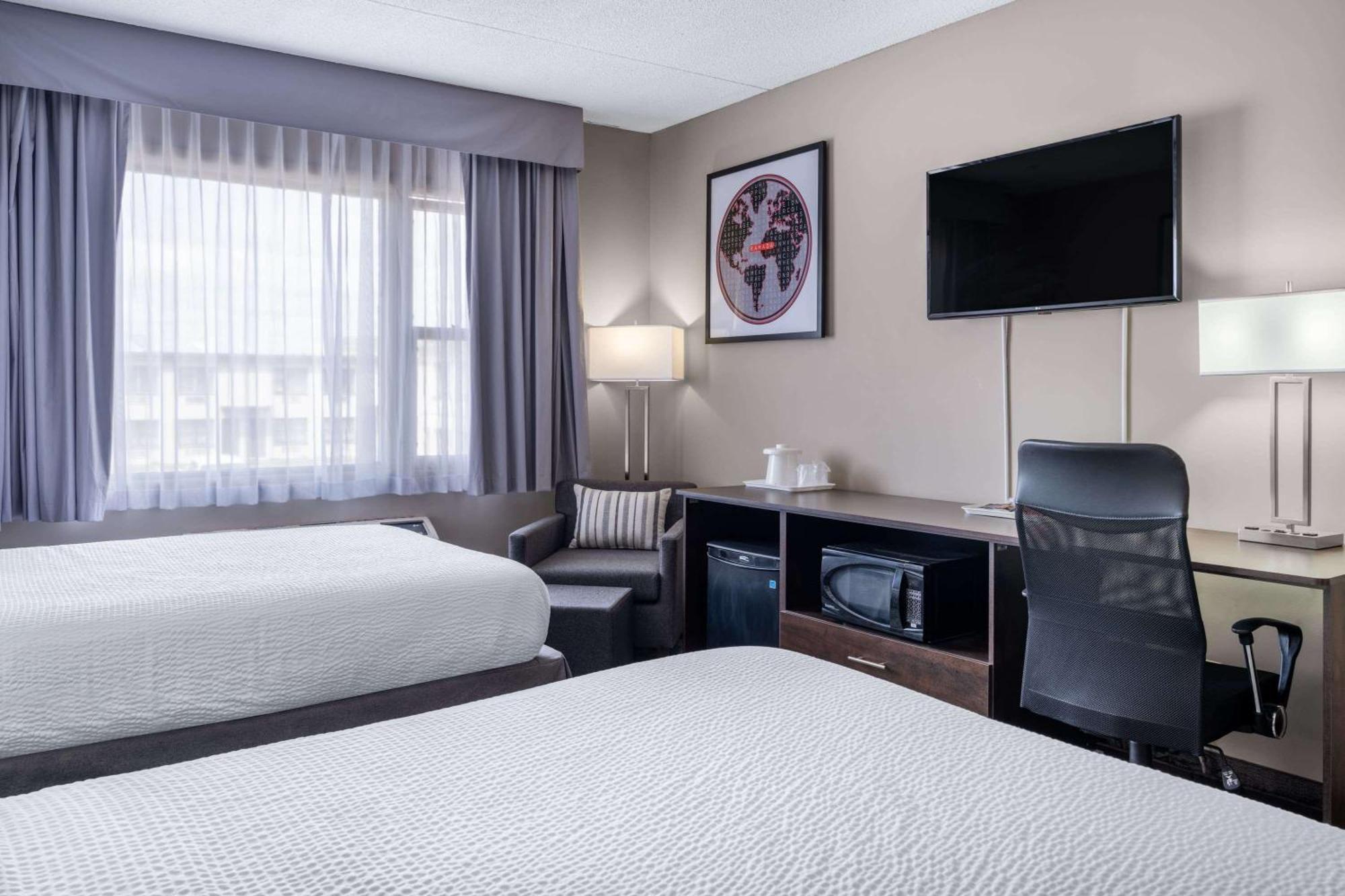 Ramada By Wyndham Thunder Bay Airlane Hotel Exteriér fotografie