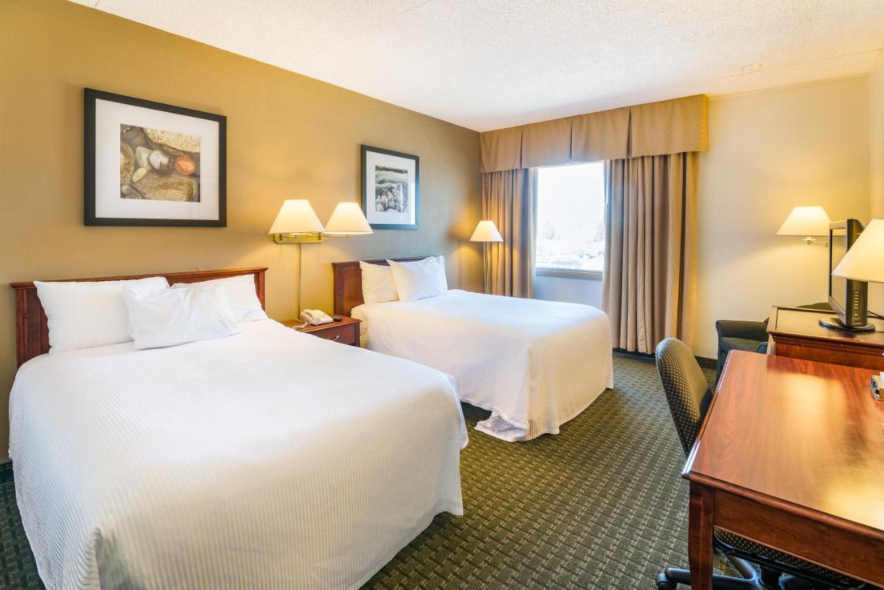 Ramada By Wyndham Thunder Bay Airlane Hotel Exteriér fotografie